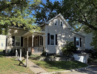 7438 Hickman St, Cincinnati, OH 45231