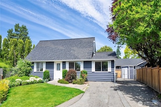 9054 NE 137th Ct, Kirkland, WA 98034