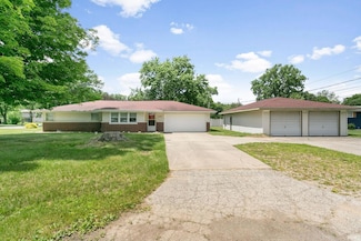 23099 Gardena Place, Elkhart, IN 46514