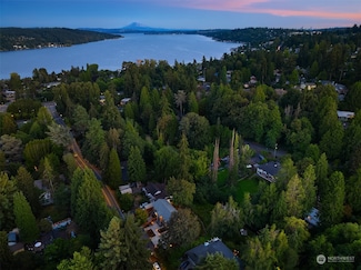 17081 Brookside Blvd NE, Lake Forest Park, WA 98155