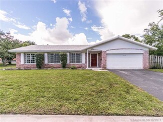 5900 SW 8th St, Plantation, FL 33317