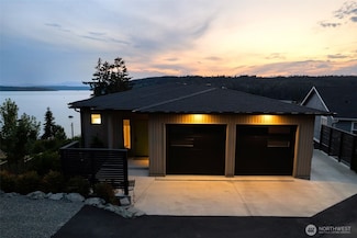 2210 Cleven Park Rd, Camano, WA 98282