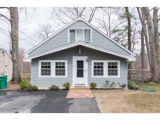 25 Riverside Dr, Fremont, NH 03044