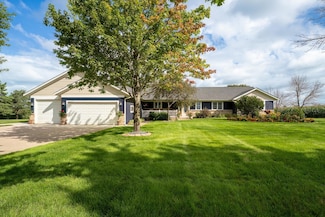 10981 270th St E, Cannon Falls, MN 55009