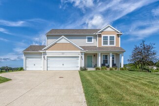 4674 Lauren Ln, St. Joseph, MI 49085