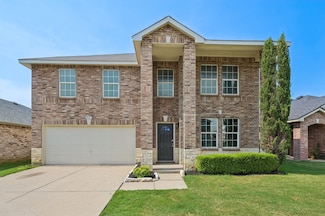 2825 Desert Dr, Denton, TX 76210