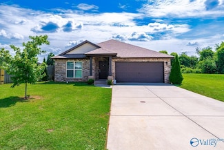 30342 Daniel Dr, Harvest, AL 35749