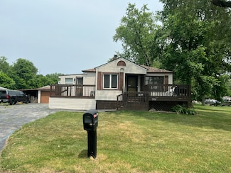 902 W 10th St, Hobart, IN 46342