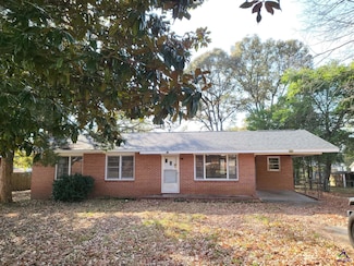 303 Sparta St, Warner Robins, GA 31088