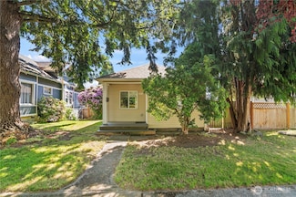 2415 Cedar St, Everett, WA 98201