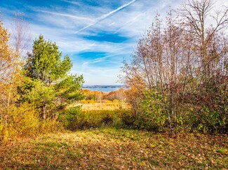 110 Upper Bluff Rd, Northport, ME 04849