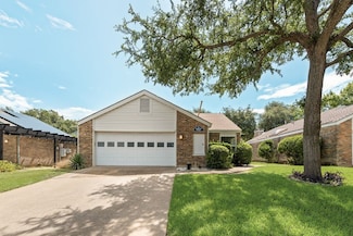 14826 Le Grande Dr, Addison, TX 75001