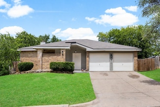 6325 Brookhaven Trail, Fort Worth, TX 76133