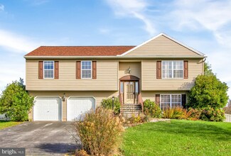 362 Pine Valley Dr, Felton, PA 17322