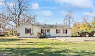 80 White Cedar Ln, Harpers Ferry, WV 25425