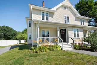 29 Maple St Unit 2, Uxbridge, MA 01569