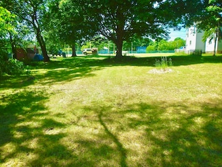 302 Paw St, Decatur, MI 49045