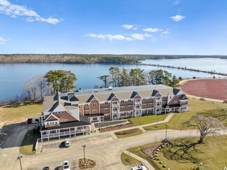 57 Long Point Rd Unit 211, Lakeville, MA 02347