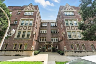 2611 W Rosemont Ave Unit A, Chicago, IL 60659