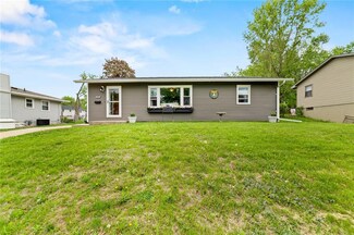 2525 Mcgowan Blvd, Marion, IA 52302