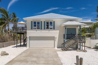 104 77th St, Holmes Beach, FL 34217