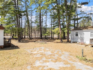 94 Okeefes Cir, Conway, NH 03860