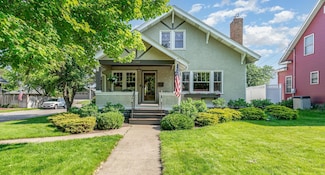 1742 W 5th St, Red Wing, MN 55066