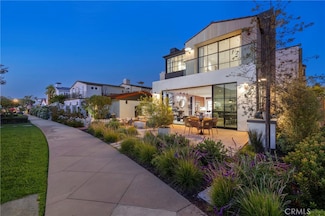 207 Via Eboli, Newport Beach, CA 92663