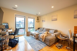 9 Miner St Unit 304, Boston, MA 02215