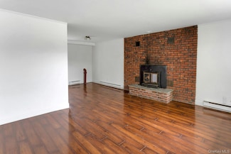 74 Lakeshore Dr E, Carmel, NY 10512