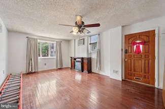 2619 E Dauphin St, Philadelphia, PA 19125