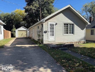 755 Woodlawn Ave, Owosso, MI 48867