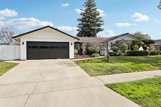 1040 Colony Hills Ln, Cupertino, CA 95014
