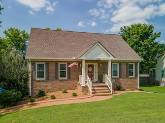 1422 Spainwood St, Columbia, TN 38401