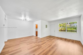 610 NE 123rd St Unit 204, North Miami, FL 33161