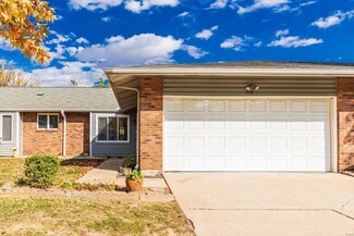 1719 Forest Hills Dr Unit D, Saint Charles, MO 63303