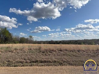 7041 SW 69th St, Auburn, KS 66402