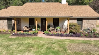 338 Oakview Cir, Smiths Station, AL 36877