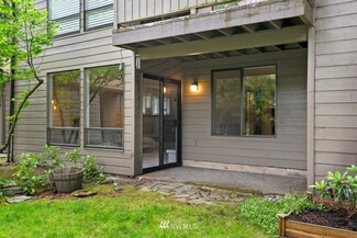 19115 Ballinger Way NE Unit 104, Lake Forest Park, WA 98155