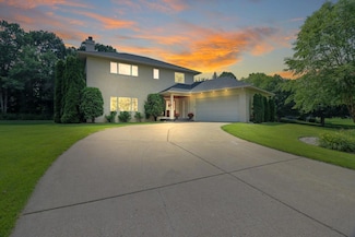 10535 Forestview Cir N, Champlin, MN 55316