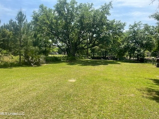 144 Mimosa St, Pass Christian, MS 39571