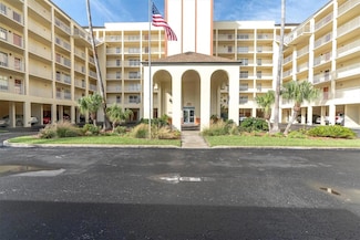 9000 Commodore Dr Unit 401, Seminole, FL 33776