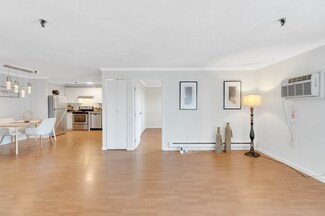 115 W Squantum St Unit 203, Quincy, MA 02171