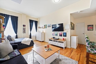 186 Wayne St Unit 214D, Jersey City, NJ 07302