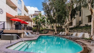 5325 Newcastle Ave Unit 228, Encino, CA 91316