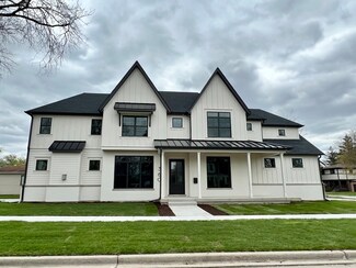 360 E Schiller St, Elmhurst, IL 60126