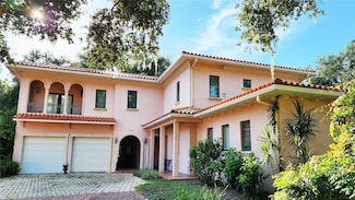 1962 Freedom Dr, Clearwater, FL 33755