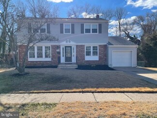 721 Sunset Dr, Somerdale, NJ 08083