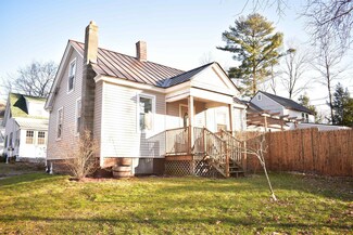 13 Grove St, Newport, NH 03773