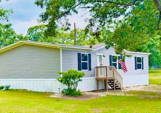 220 Green St, Santee, SC 29142